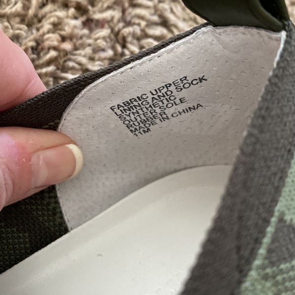 Banana Republic Recycled Knit Slip-On Sneaker in Camouflage - Picture 6 of 9